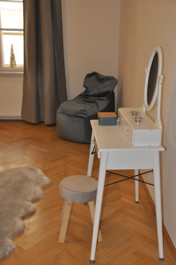Wunderschone Altbauwohnung In Zentraler Lage Wien Εξωτερικό φωτογραφία